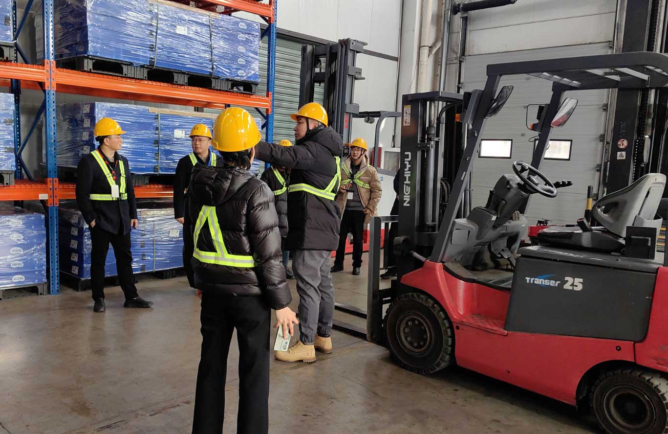 華星-宏高蘇園保稅倉(cāng)開工大吉4.jpg 華星-宏高蘇園保稅倉(cāng)開工大吉4.jpg